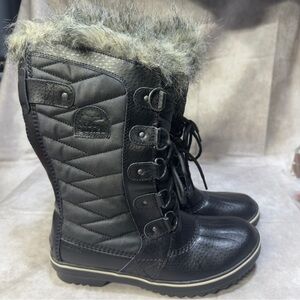 Sorel Tofino II Waterproof Faux Fur Lined Black Winter Snow Boots women’s size 9